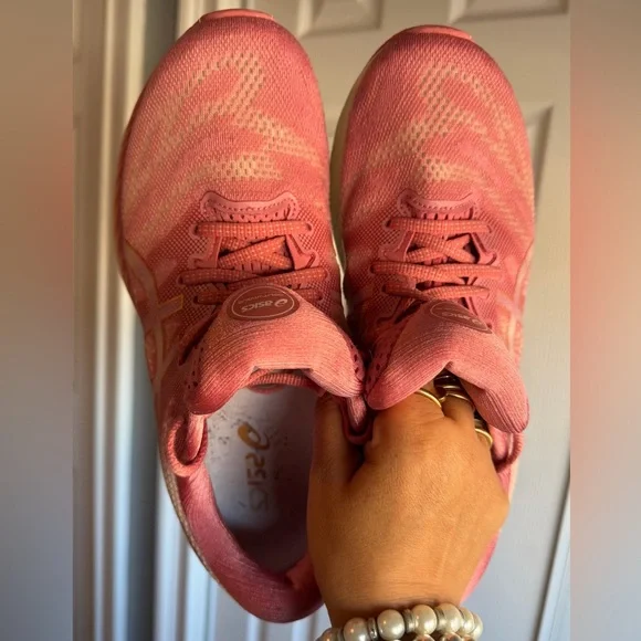 ASICS Women's Gel-Nimbus Running Shoes - Dusty Rose Women’s Size: 9 - Picture 6 of 11